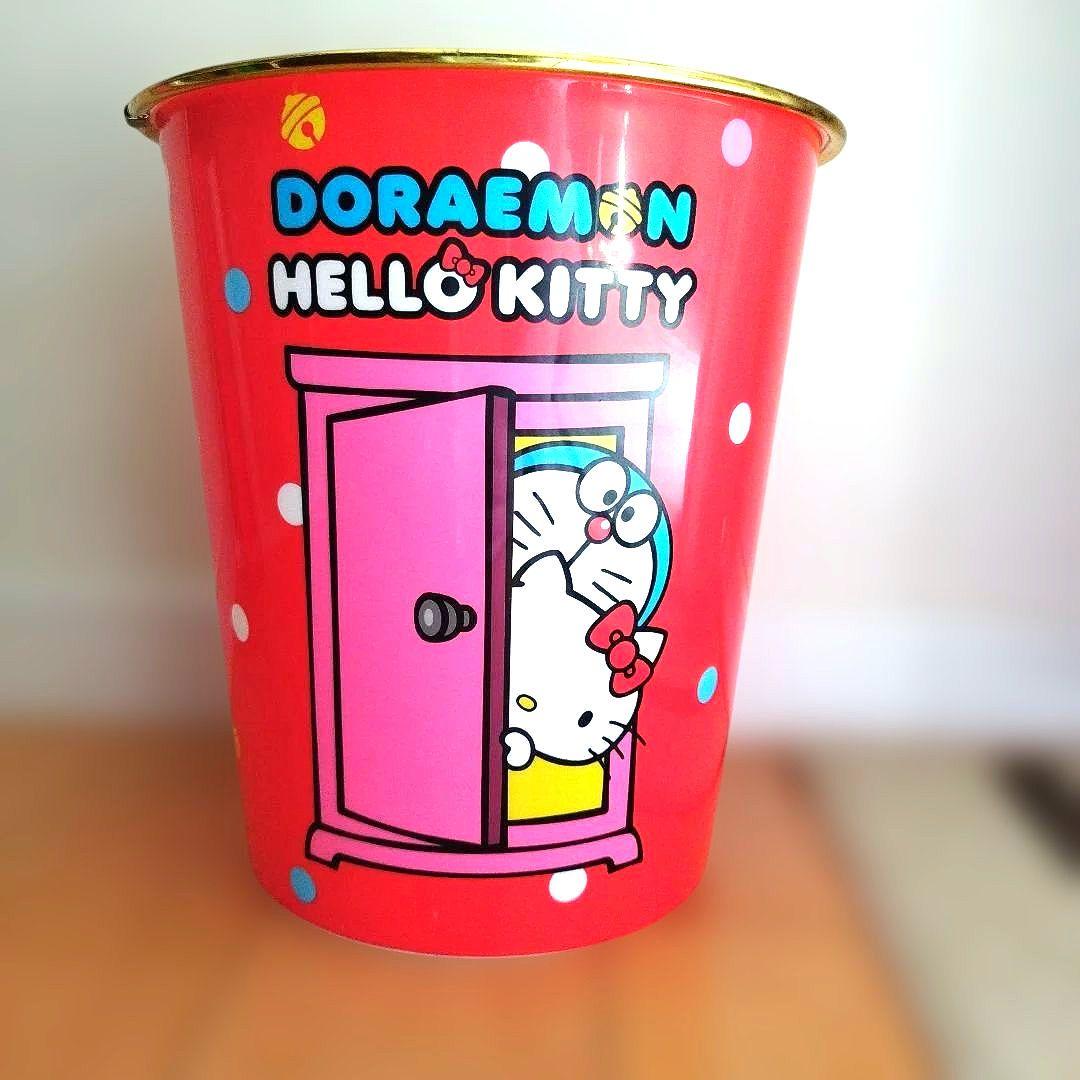 【超激レア】ドラえもん ハローキティ コラボ フリーボックス サンリオ