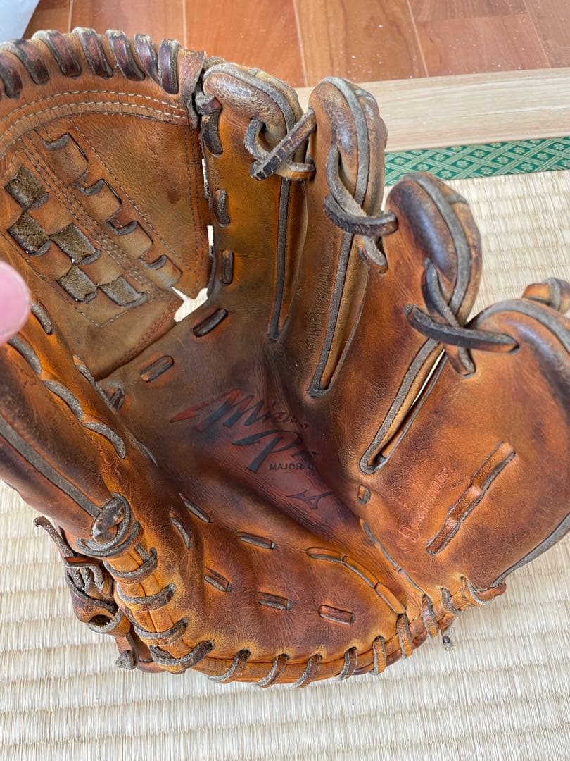 Mizuno Pro 投手用　軟式野球グローブ(と硬式野球ボール)