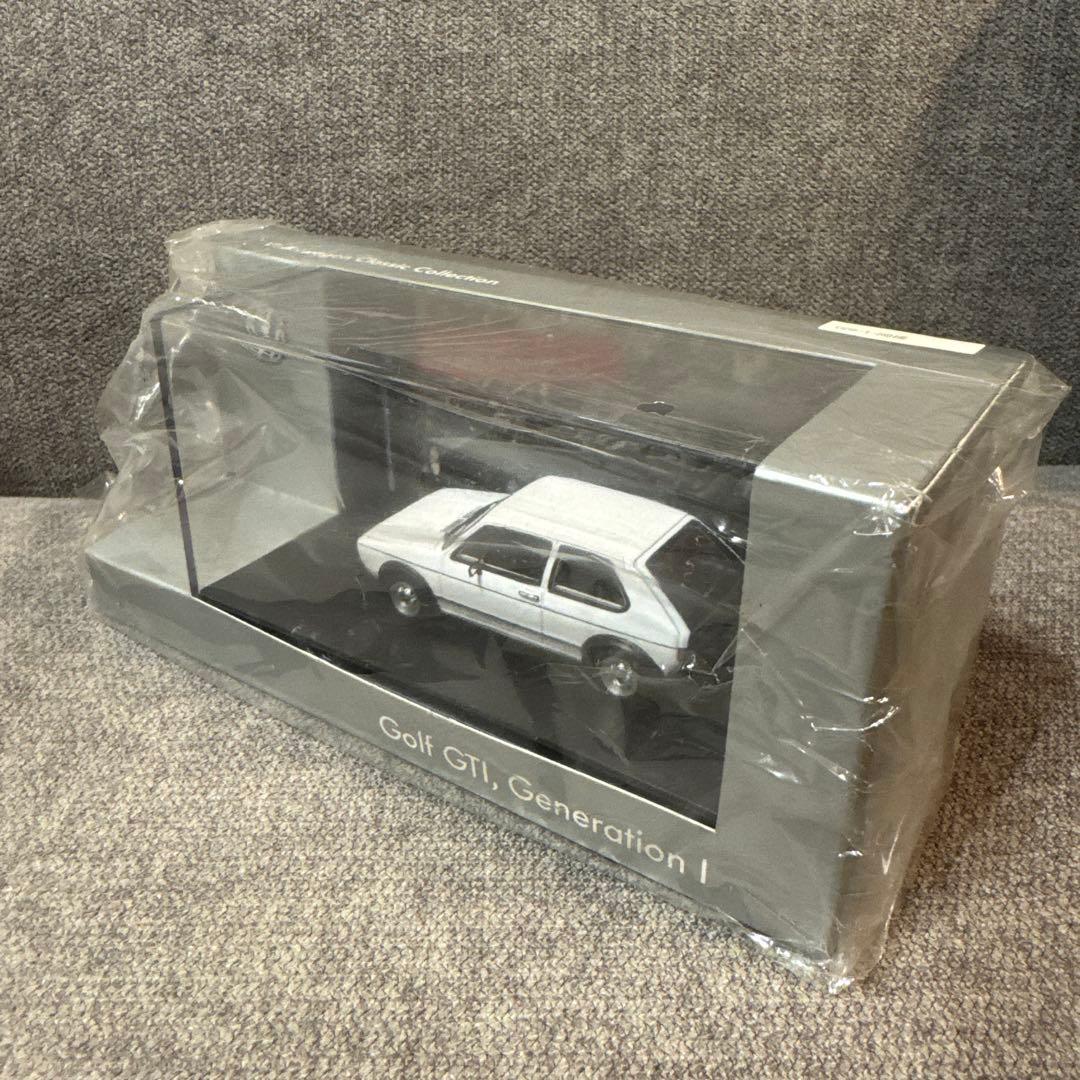 Volkswagen Golf 1 GTI ミニカー 1:43