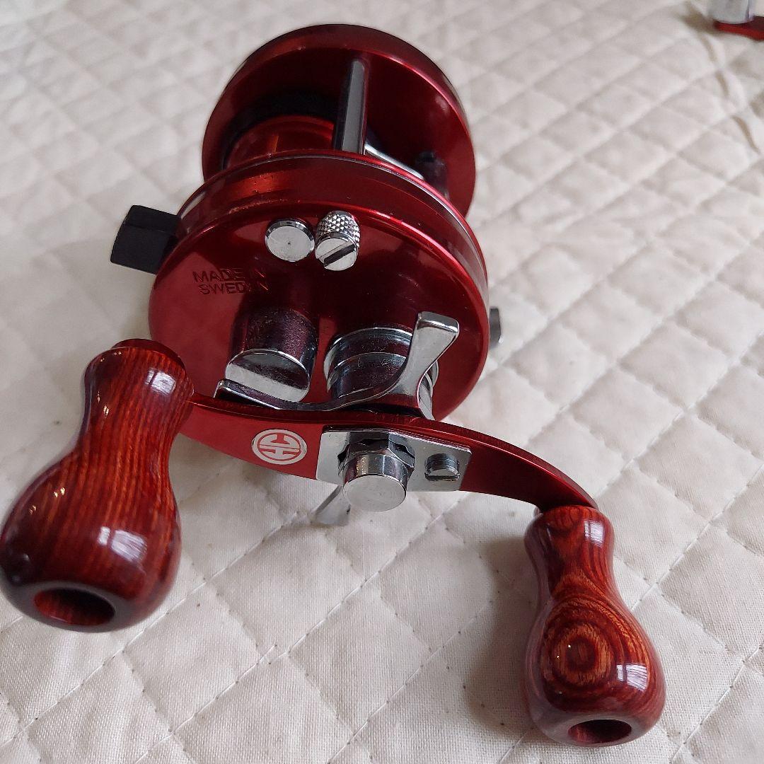 Abu Garcia 2500C レッド