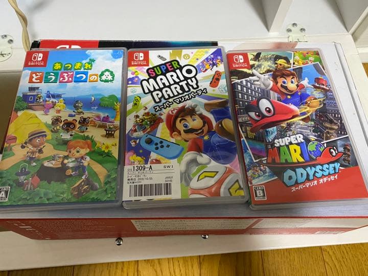 Switchとカセット3つ