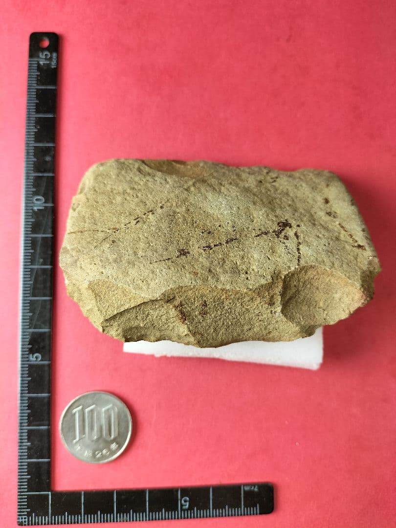 半磨製石器 (出土品) 握斧？旧石器時代 約95㍉×60㍉×20㍉180g