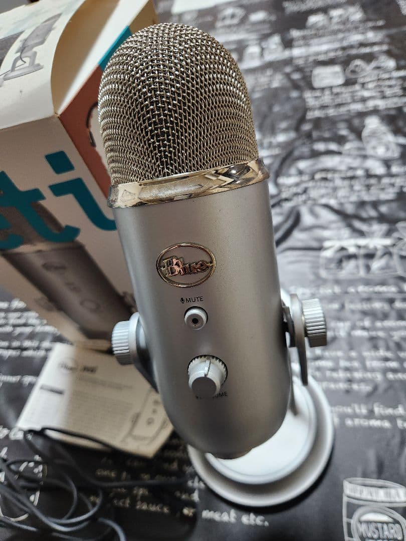Blue Yeti コンデンサーマイク シルバー
