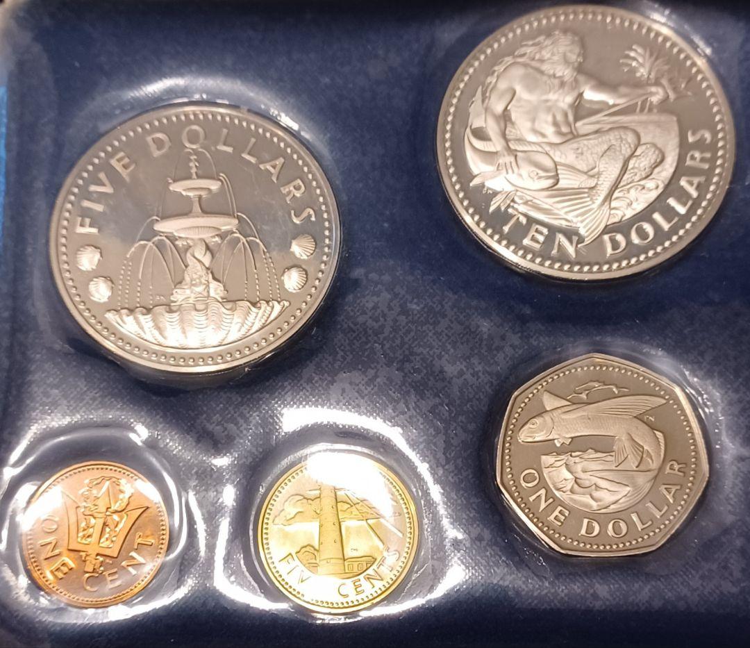 バルバドス初の国家貨幣プルーフセット 日本の種子島と同じくらいの面積の小さな島国
