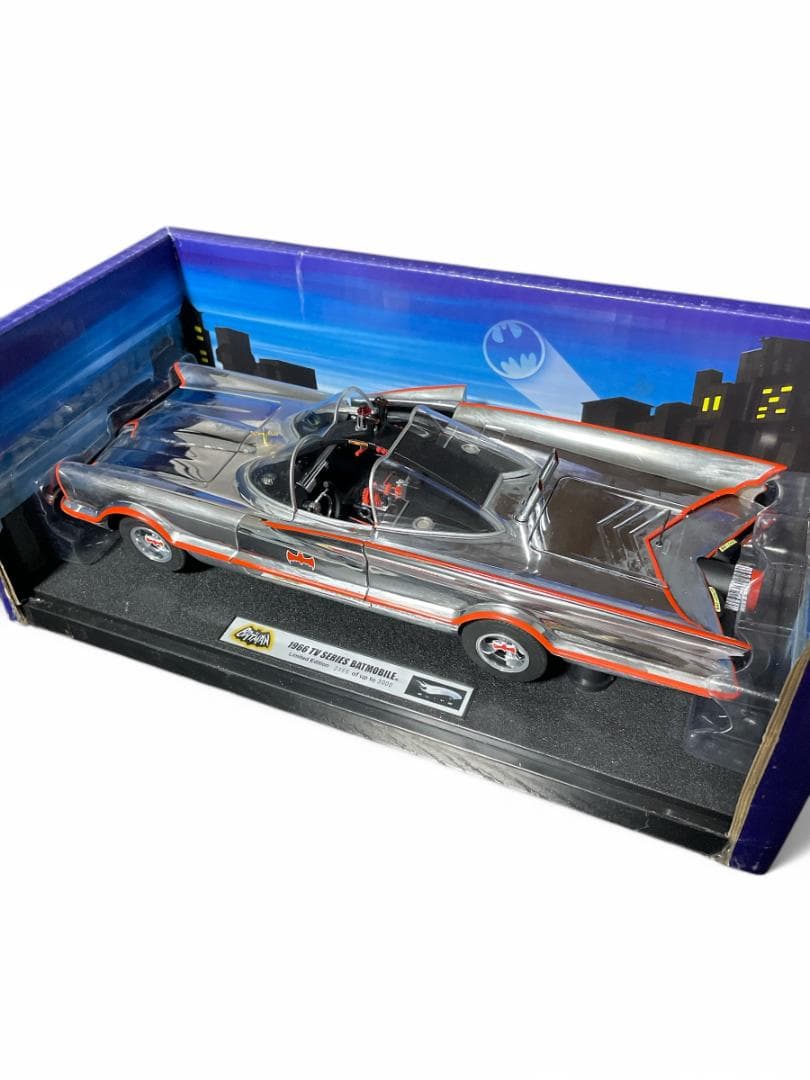 限定3000台　MATTEL 1/18 エリート バットモービル シルバーメッキ