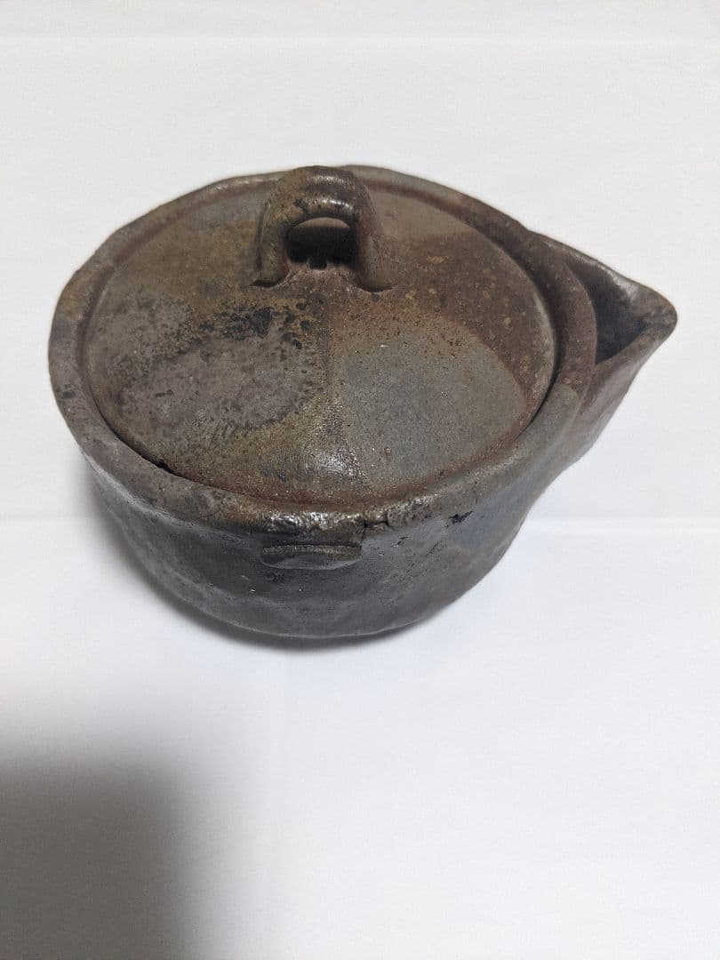 宝瓶（陶印あり）箱なし、説明書なし。