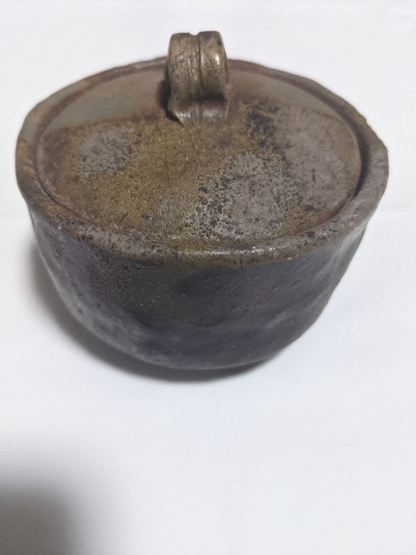 宝瓶（陶印あり）箱なし、説明書なし。