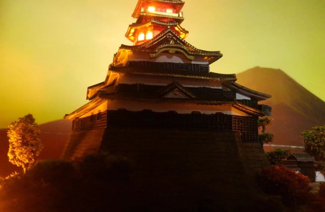 お城✨SP仕上げ✨秋の安土城✨プラモデル✨製作受付画像‼️