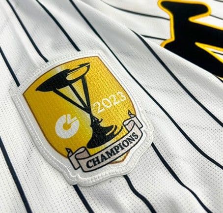 永久着用　ゴールド　チャンピオン　ユニフォーム　背番号なし　阪神タイガース