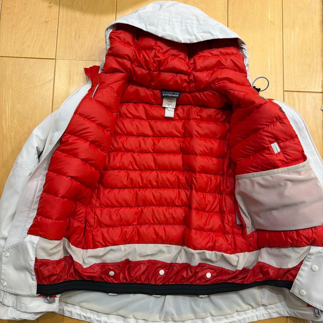 Patagonia women’s ski wear top Size XS