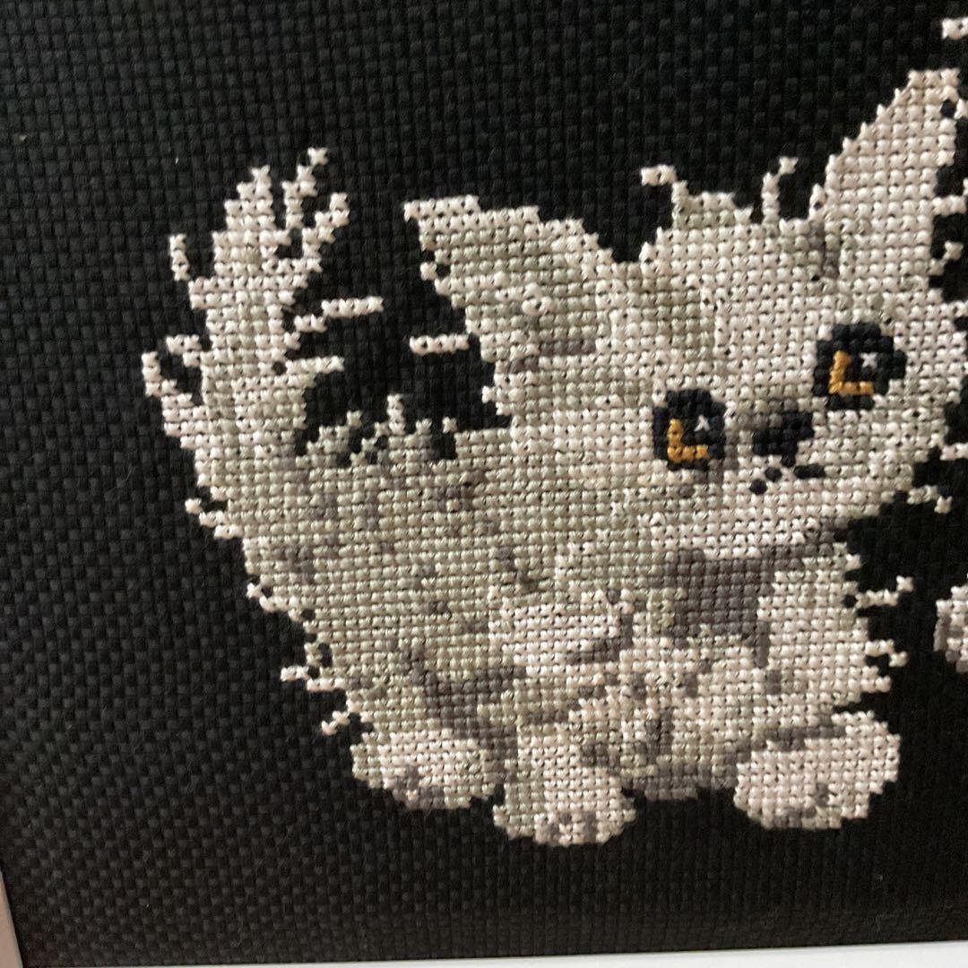刺繍 二匹の猫 額装仕立て 前面ガラス仕様 何時掲載可能