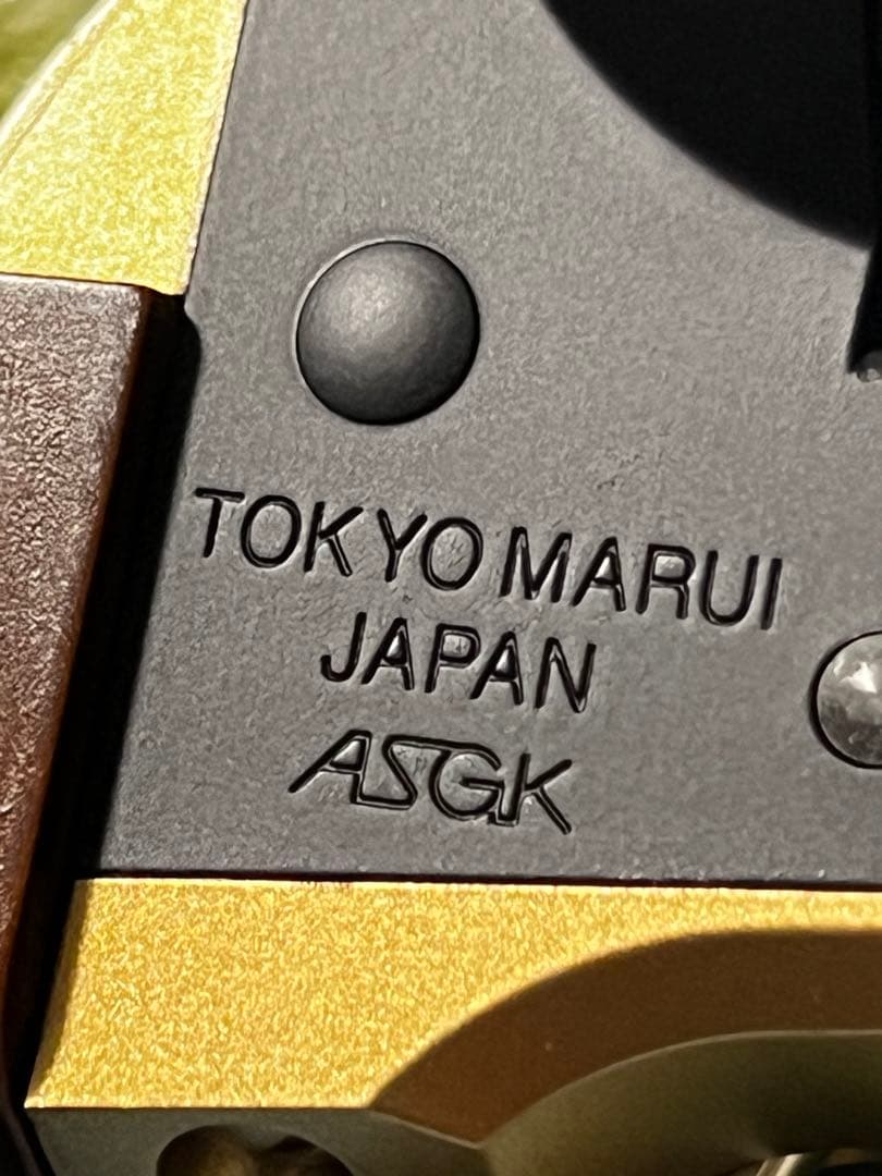 TOKYO MARUI リボルバー 黒/金