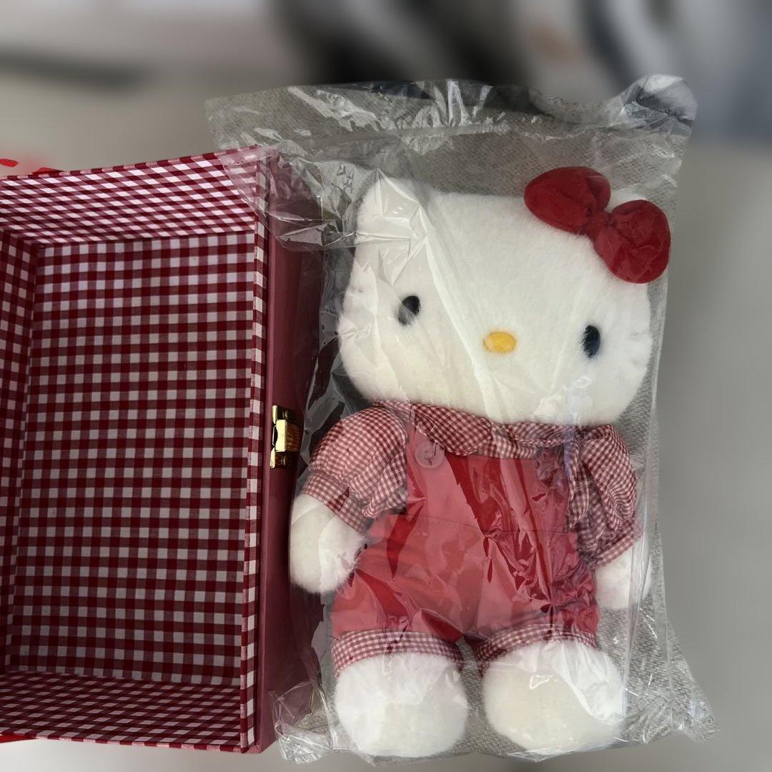 希少！非売品シリアルナンバー付　ハローキティ ぬいぐるみ 未開封　ボックス付き