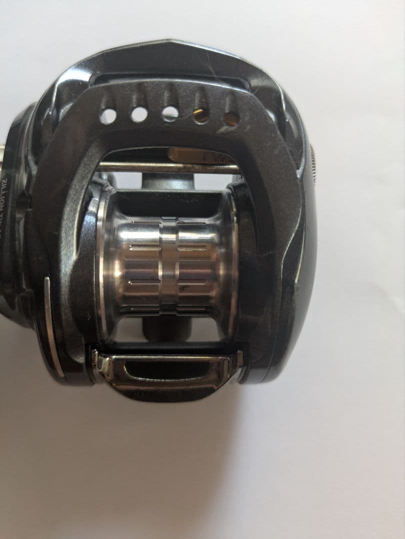 ZILLON ベイトリール　左巻き