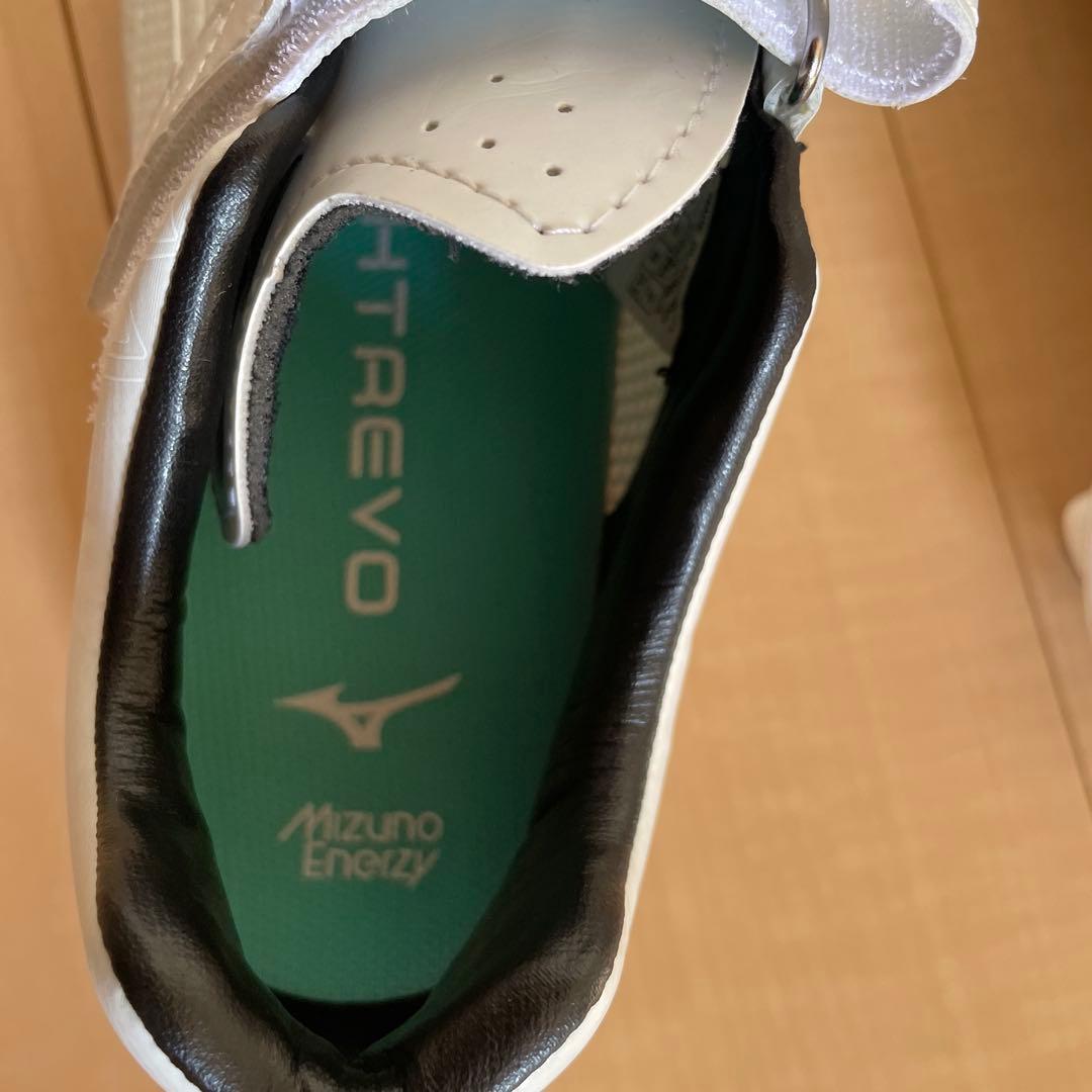 Mizuno ライトレボ　ワイド　ホワイト スパイク