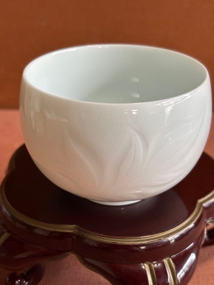 有田白磁名工初代奥川忠右衛門作白磁陽刻茶器揃茶碗五客急須　未使用　共箱