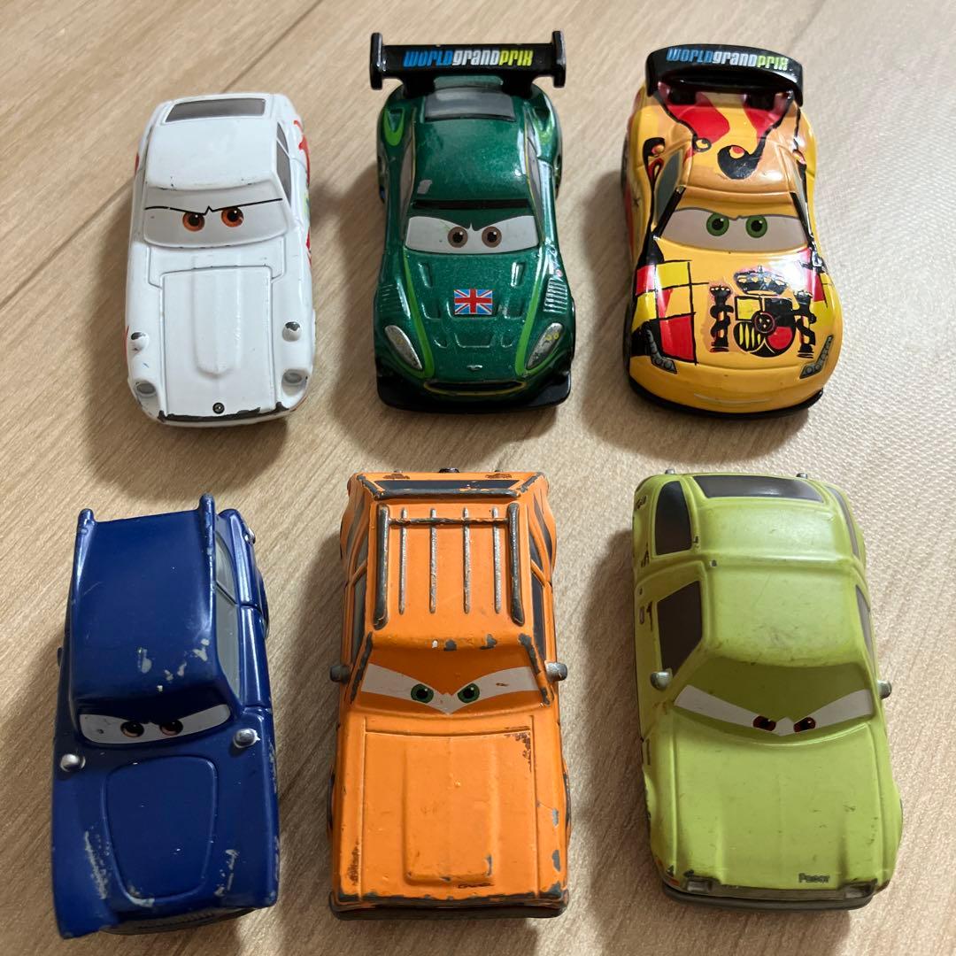 カーズ　トミカ　ミニカー　ジャンク品　廃盤品