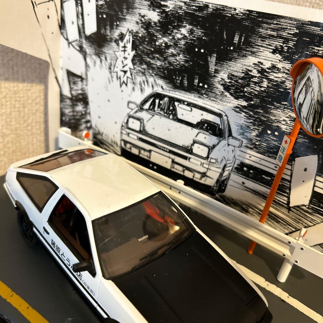 イニシャルD TOYOTA AE86 ミニカー　 台座ネジ欠品　ダイキャスト