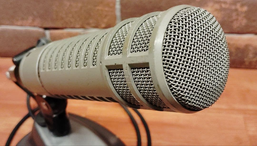 Electro Voice RE20 エレクトロボイス RE20 純正スタンド付