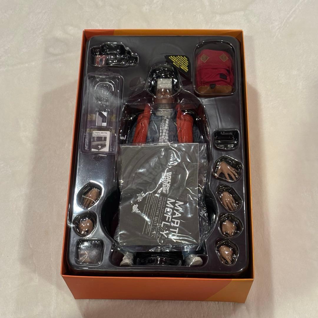 ホットトイズ バックトゥザフューチャー 1/6 マーティ・マクフライ