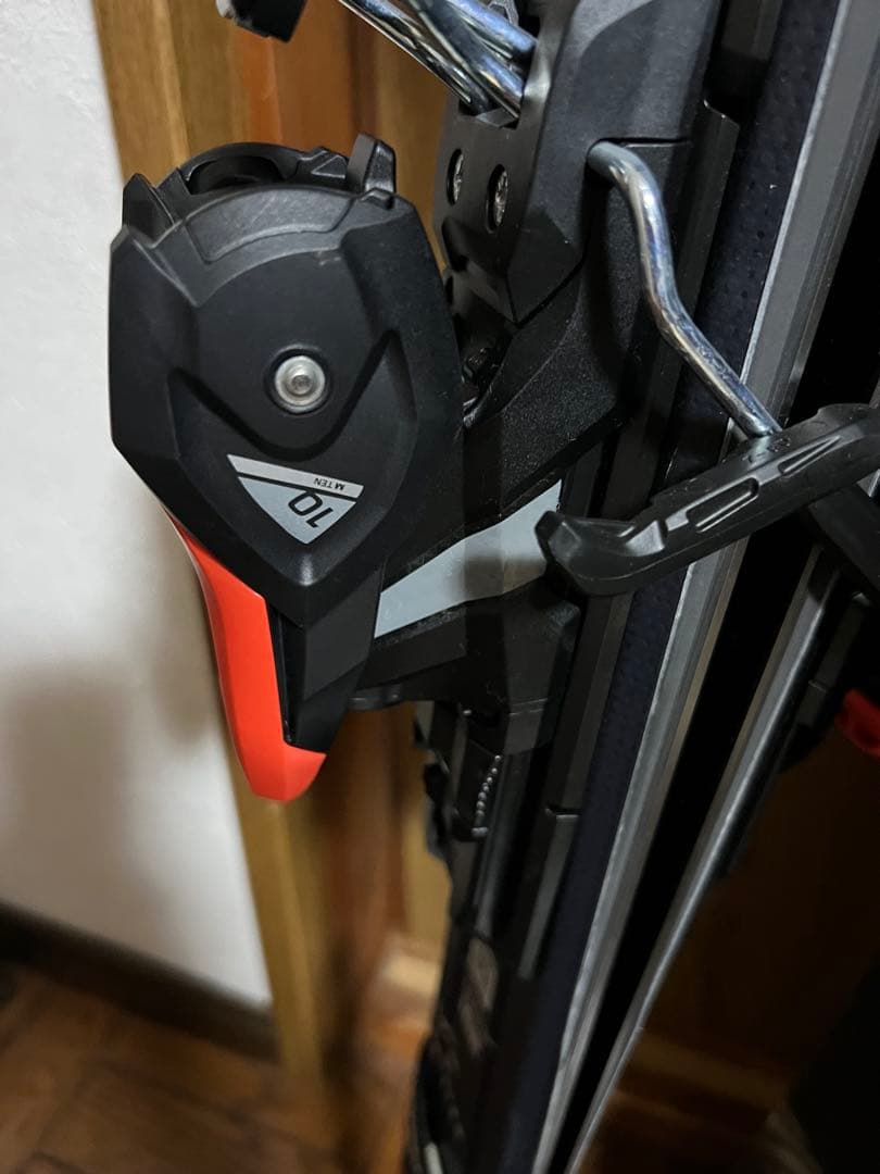 未使用品　ATOMIC REDSTER SC スキー