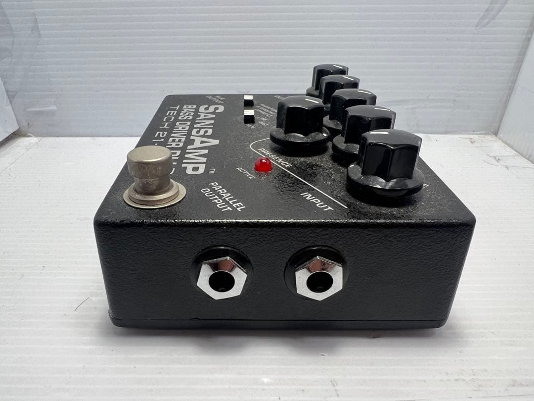 ベース SansAmp BASS D DI-LB / Tech 21 NYC