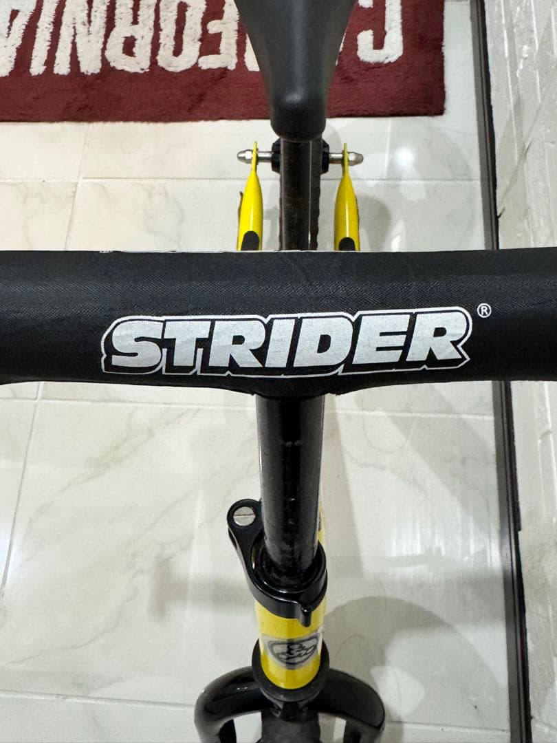 【美品】STRIDER ストライダー イエロー