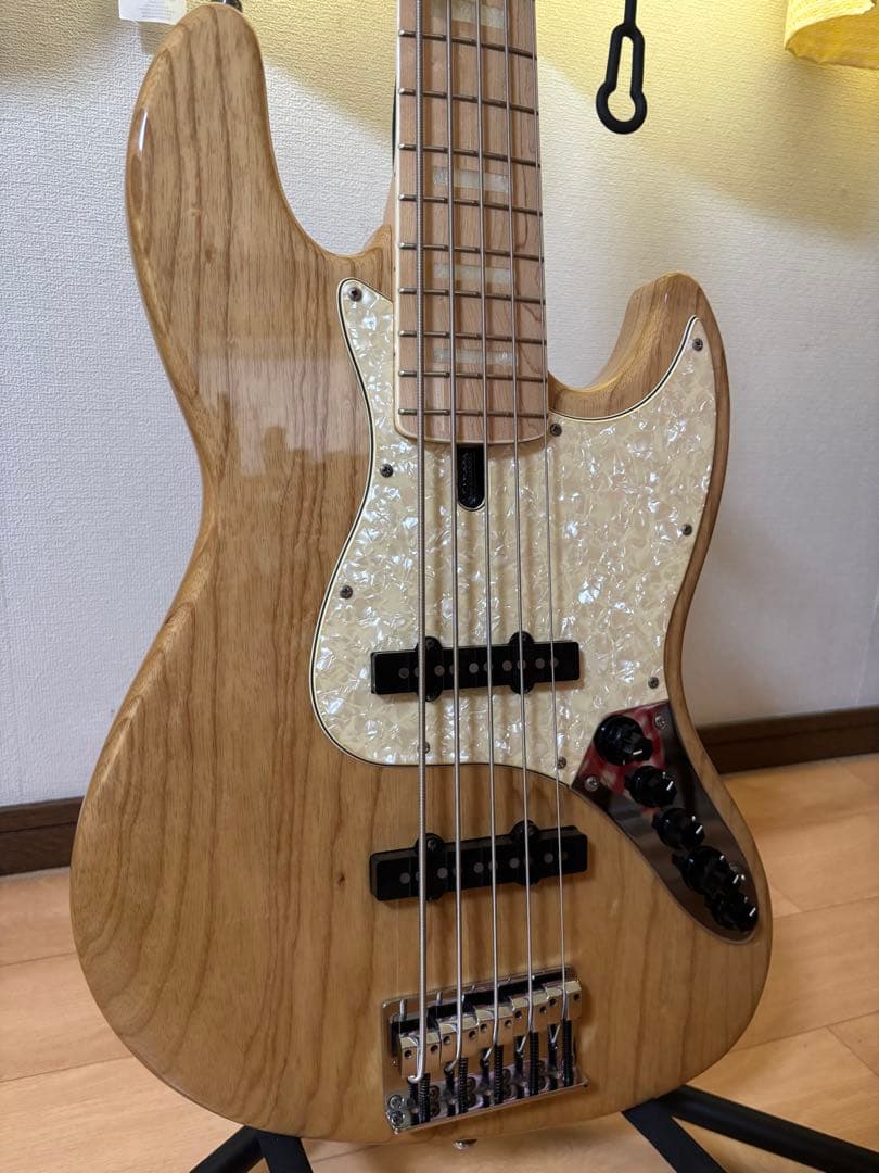 ベース Sire V7 5ST Ash Natural
