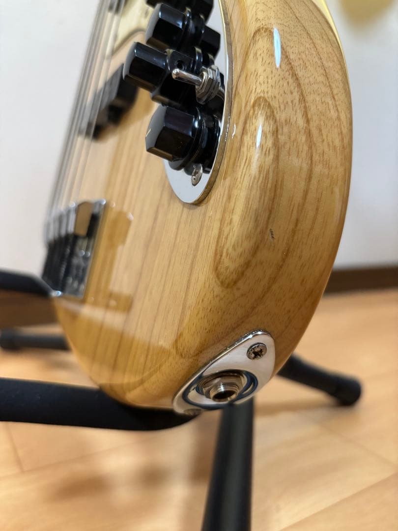 ベース Sire V7 5ST Ash Natural
