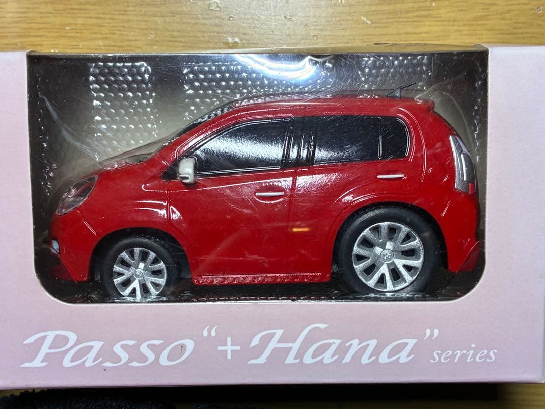 トヨタ パッソ+hana カラーサンプル プルバックカー ドライブタウン 非売品