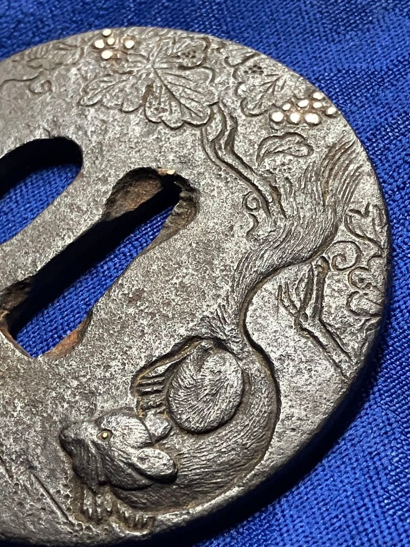 鍔　日本刀　鉄鍔　時代物　銀象嵌