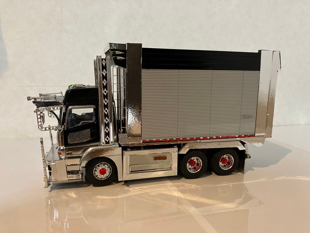 スーパーグレート、デコトラダンプ、1/32スケール完成品