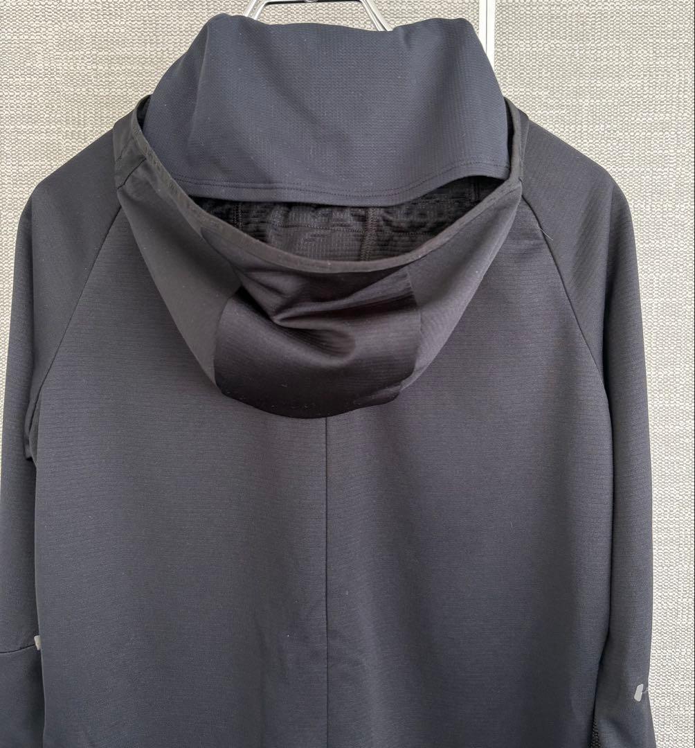 on Climate Zip Hoodie オン　クライメイトフーディブラック