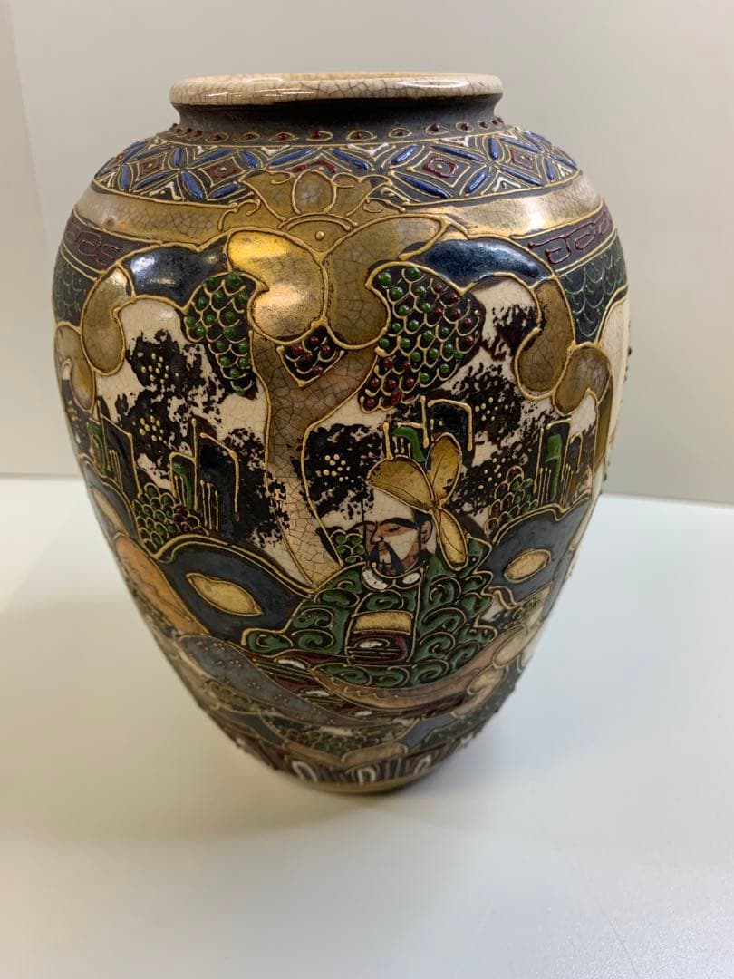 古薩摩 薩摩焼 丸十字紋 金襴手 武者図 花瓶 飾り壺 薩摩 金彩 骨董 江戸