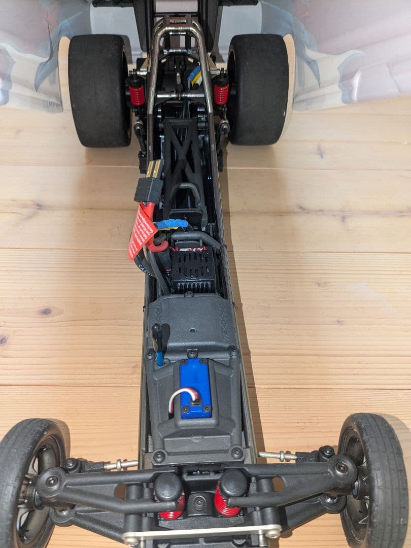 TRAXXAS Funny Car トラクサス　ファニーカー