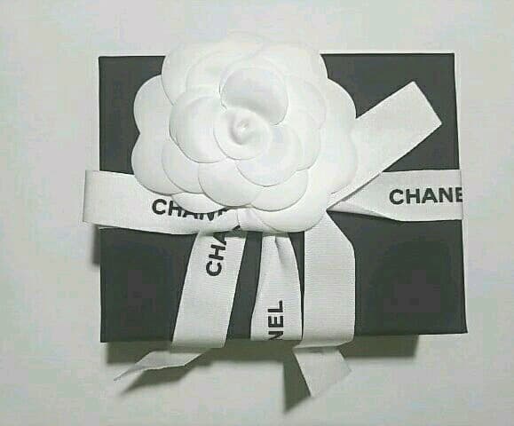 CHANEL ピアス BTS ジミン テテ着用 Butter