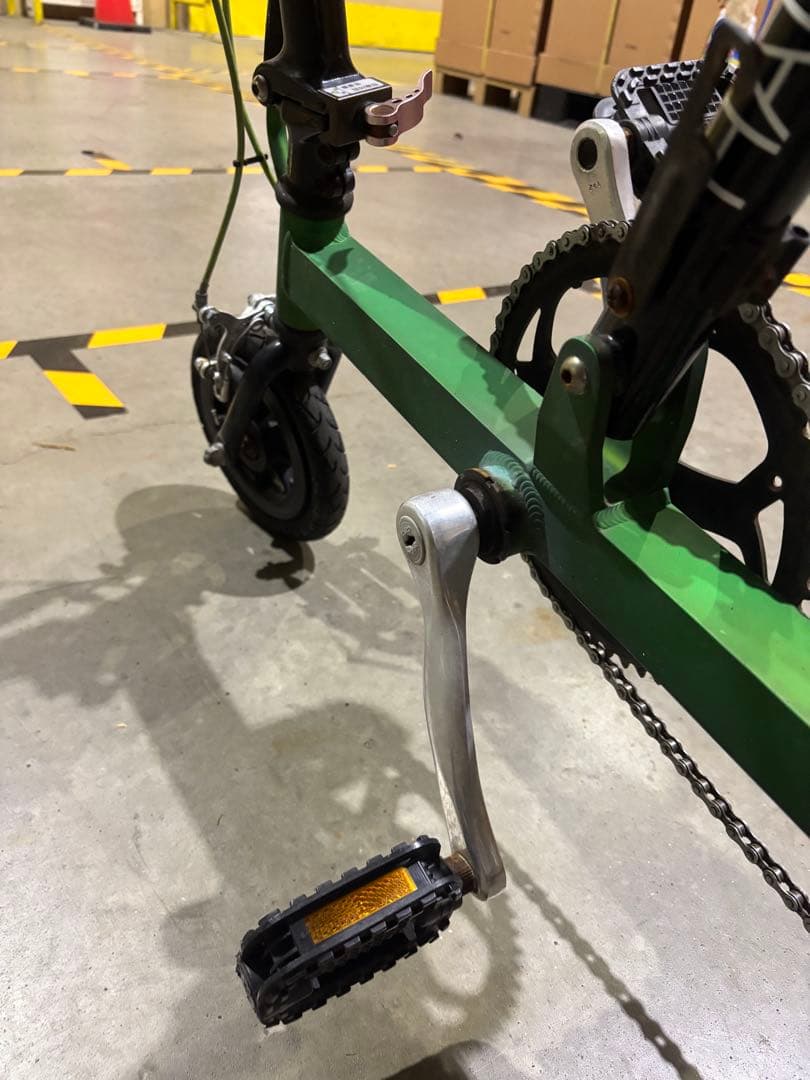 ブリヂストン　ハンディバイク8 折りたたみ自転車 ノーパンクタイヤ