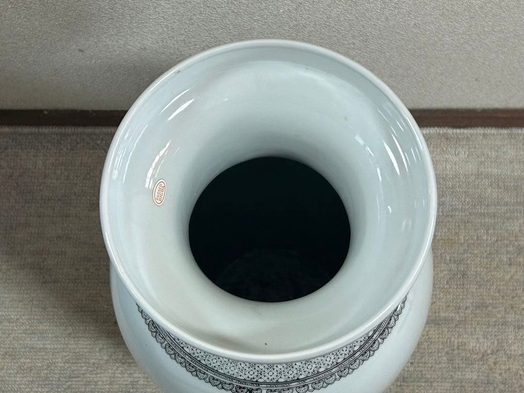 中国　景徳鎮製　山水　大瓶　送料込み0730