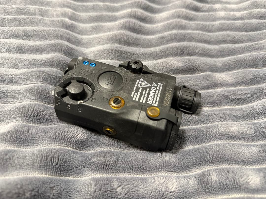 SOTAC GEAR LA-5C UHP IRイルミネーターポリマー製 ブラック