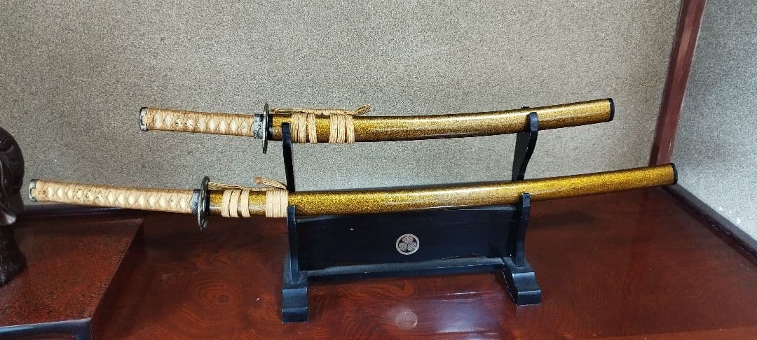 金色鞘の模造刀 2本セット