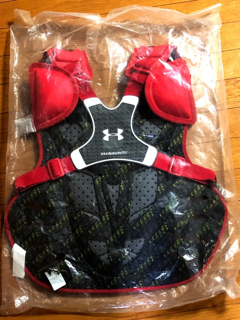 新品★USA限定発売モデル☆アンダーアーマー☆キャッチャー４点セット大人用☆赤