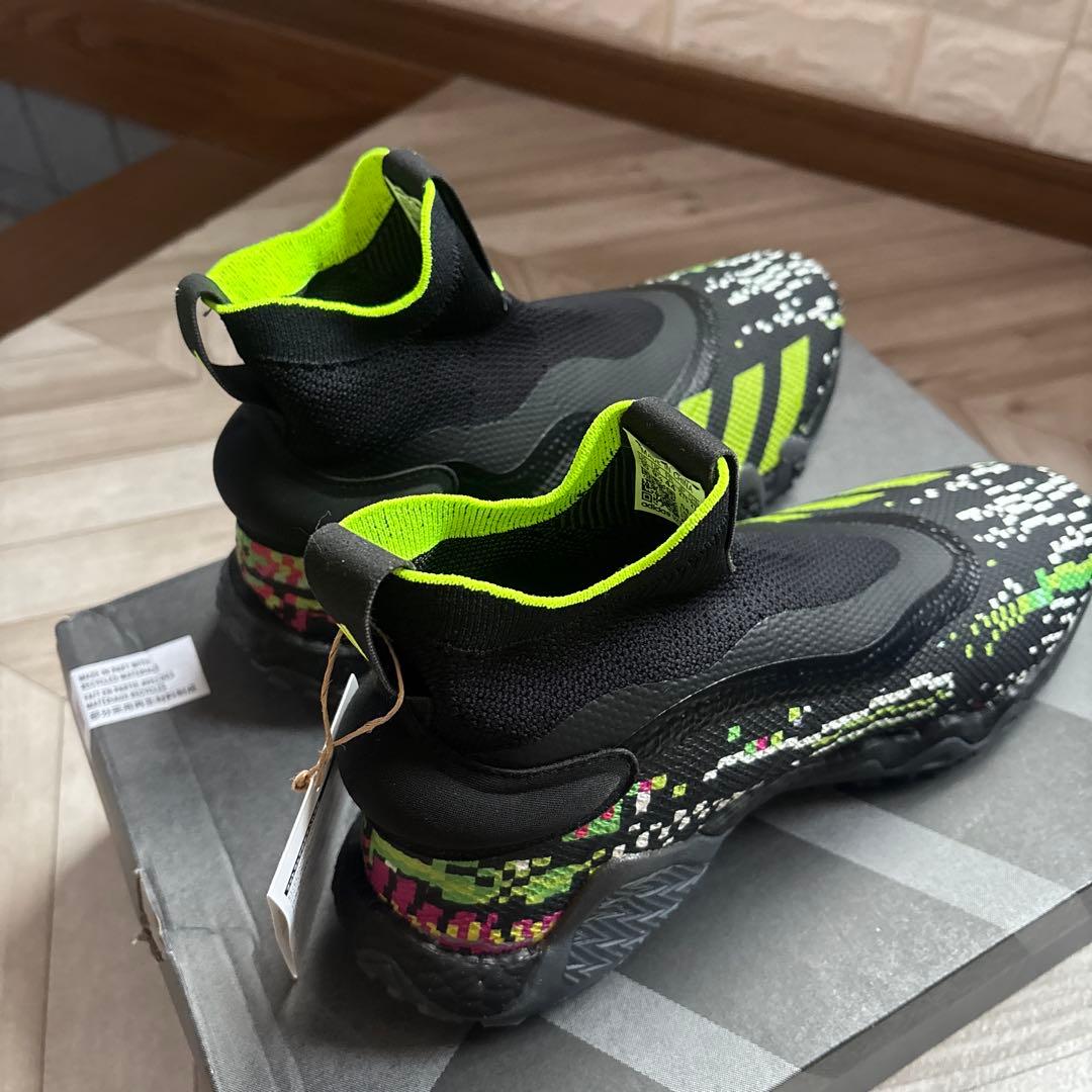 adidas ハイカットスニーカー ブラック/ライム