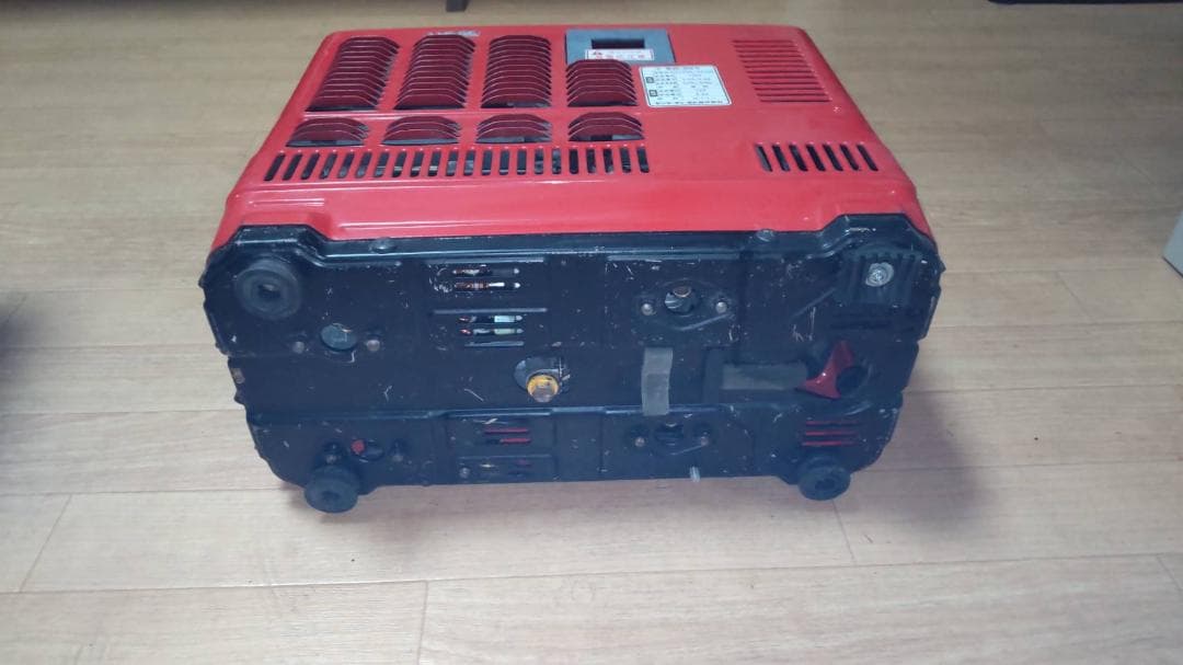 YANMAR（ヤンマー）　発電機　YGS750　レッド