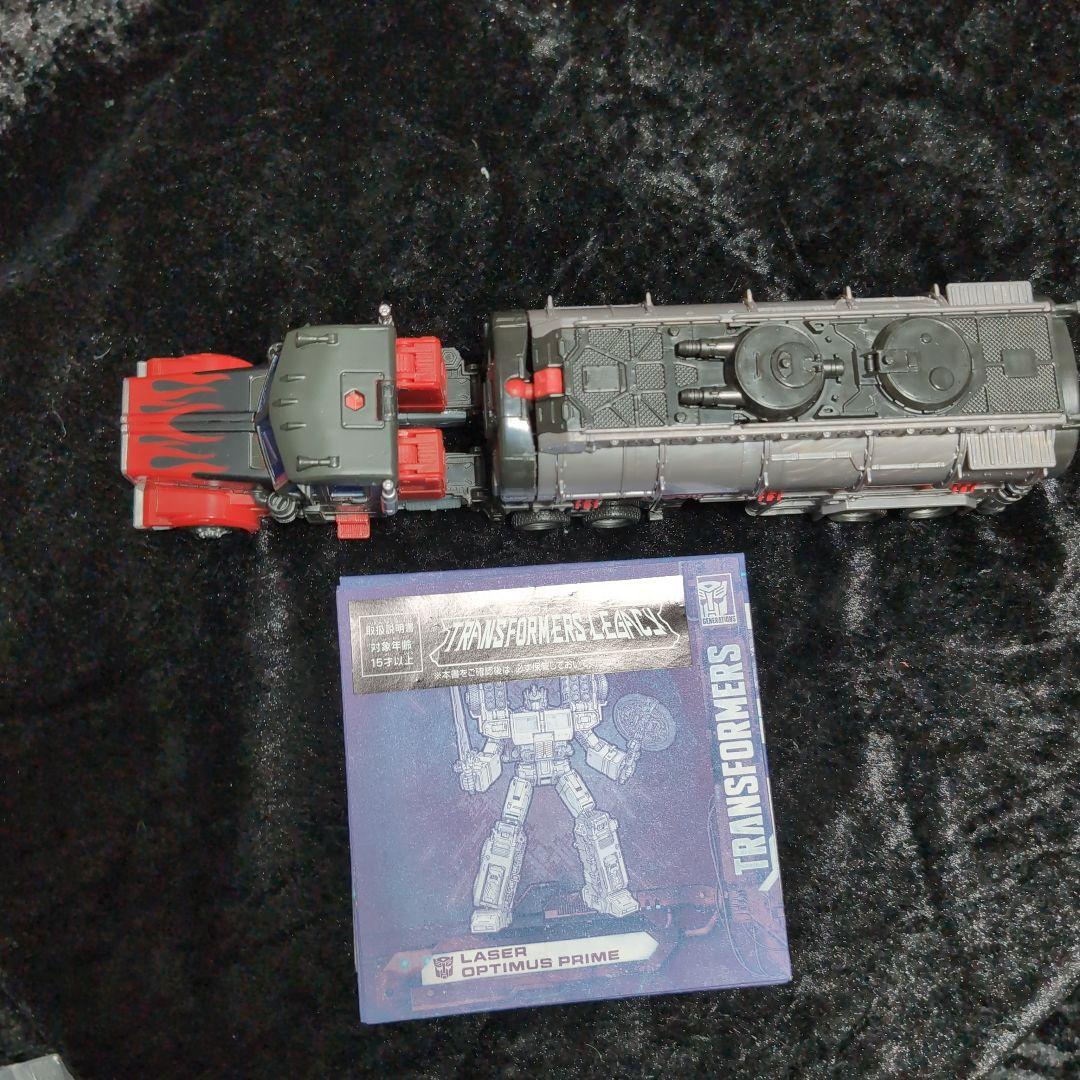 トランスフォーマー レガシー　レーザーオプティマスプライム