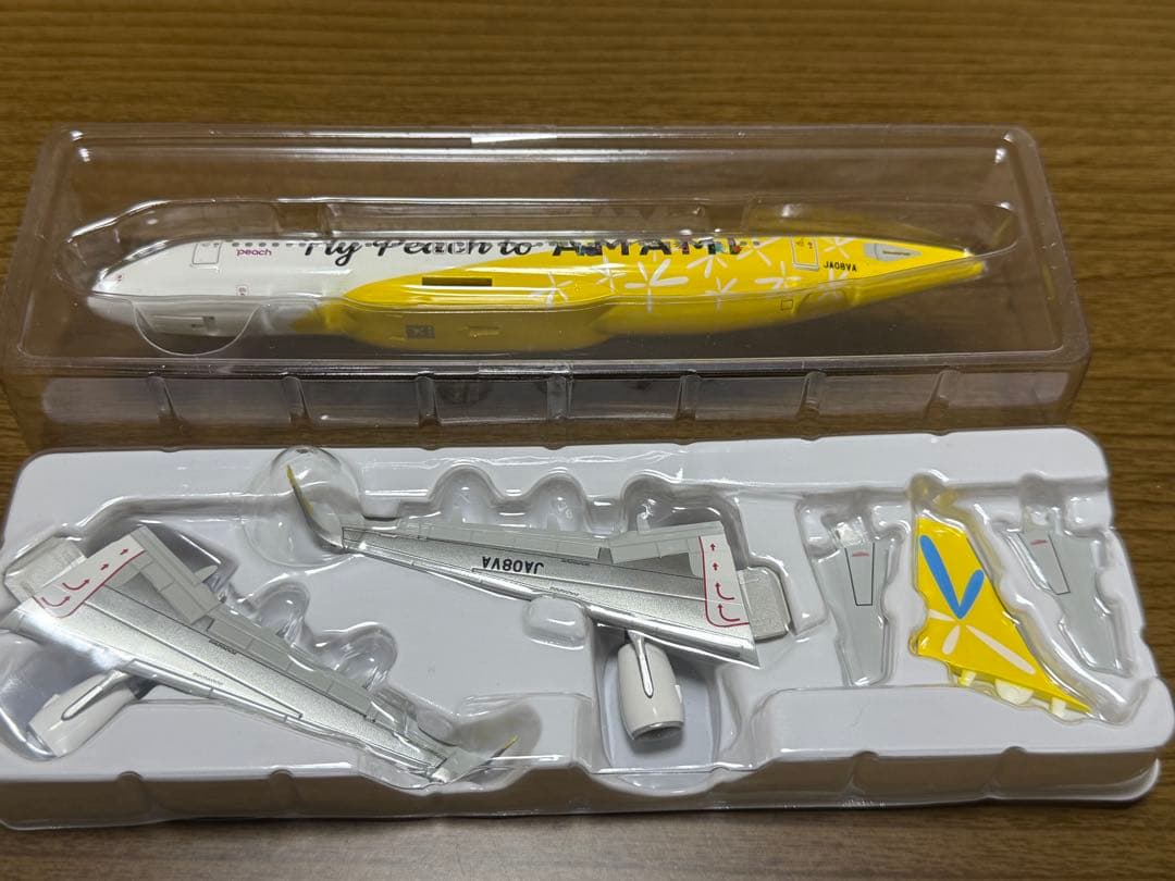 ホーガン　1/200 ピーチ　A320 Fly Peach to AMAMI