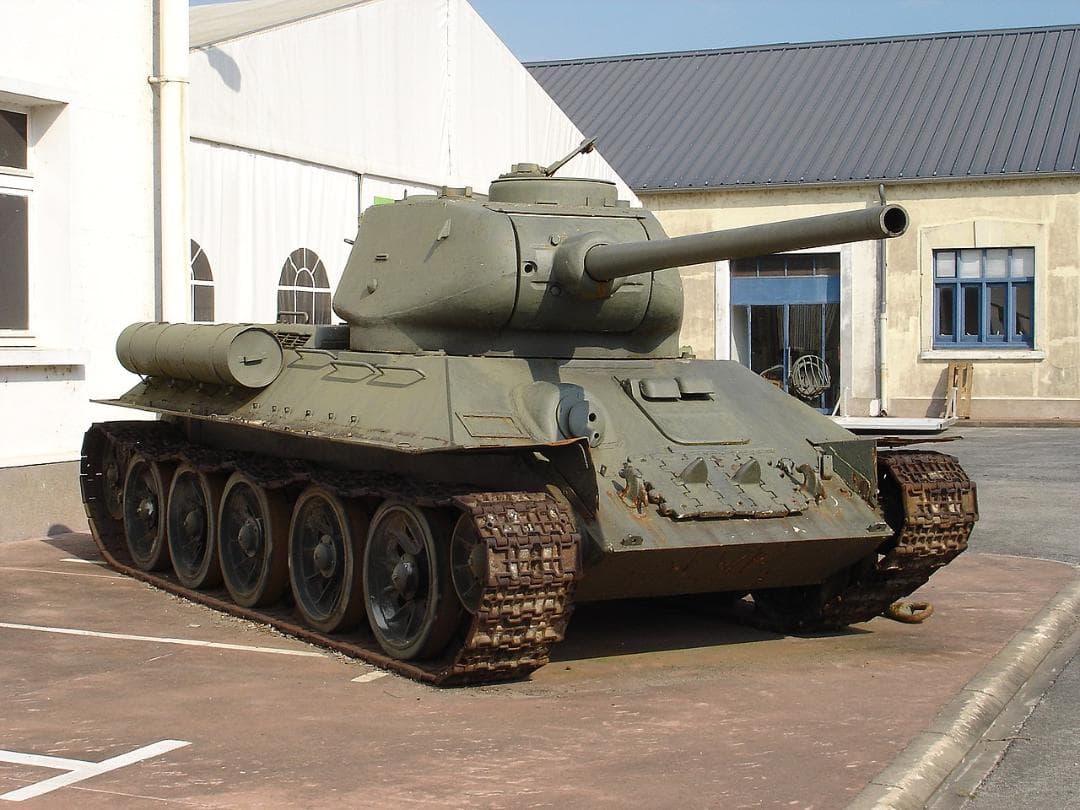 ドラゴン 63167 T-34 85 後期生産型 東部戦線 1944 1/72