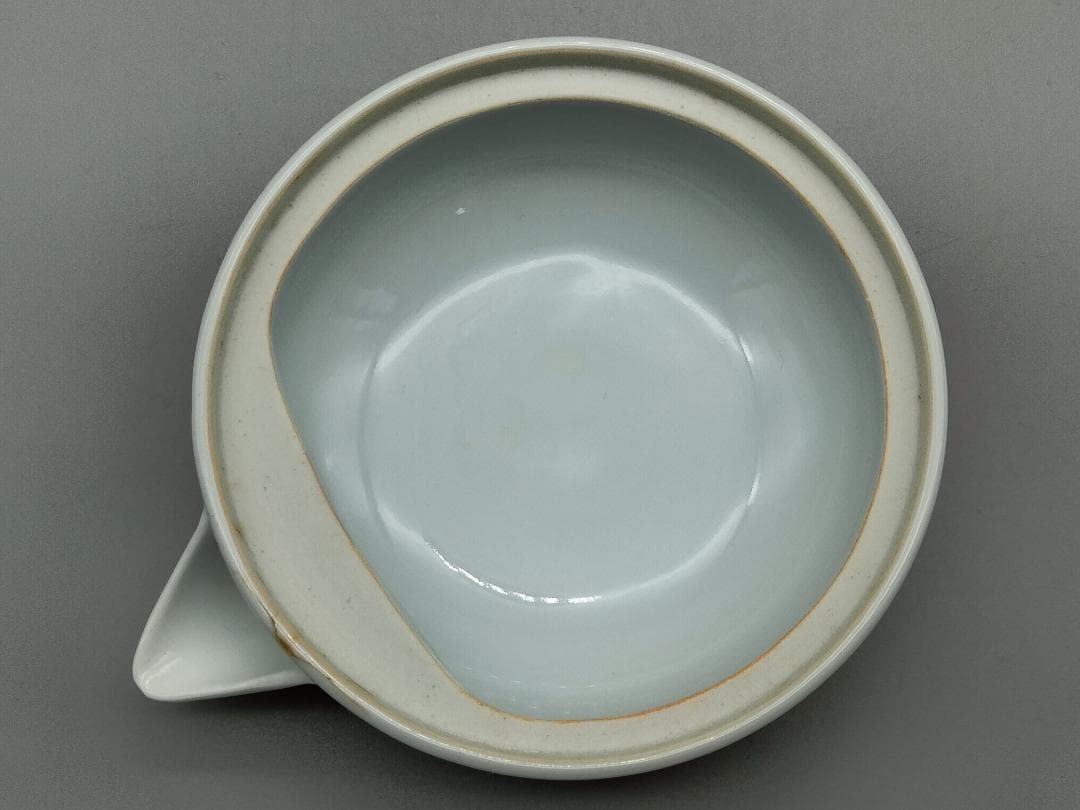 人間国宝 井上萬二作 白磁 陰刻雷文 急須