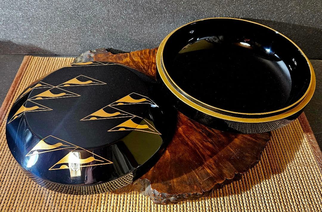 【真作保証❗】 輪島塗　塗師　茶平一斎 造　鱗鶴蒔絵　喰籠　お櫃　共箱　茶道具