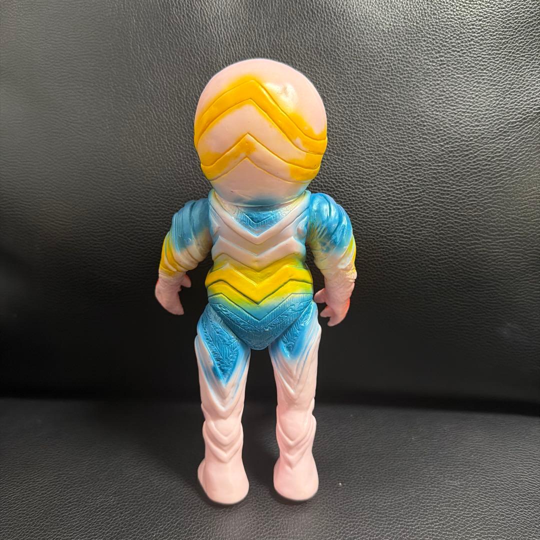 ベアモデル ガッツ星人 ソフビ
