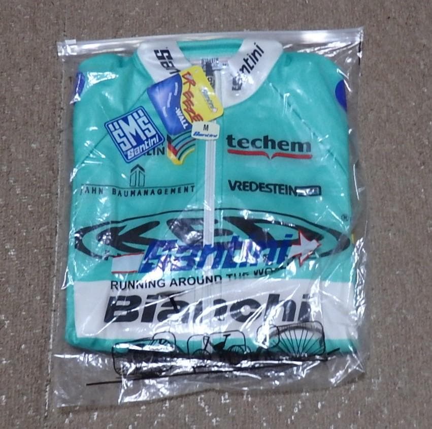 新品　ビアンキ　ウィンタージャケット　Mサイズ　Santini社製